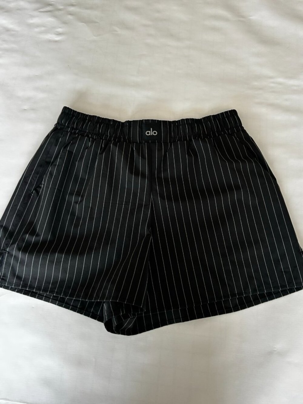 ALO Pinstripe Boxer Short + Button Down Long Sleeve Set - Like New - Size: Small - Picture 9 of 10